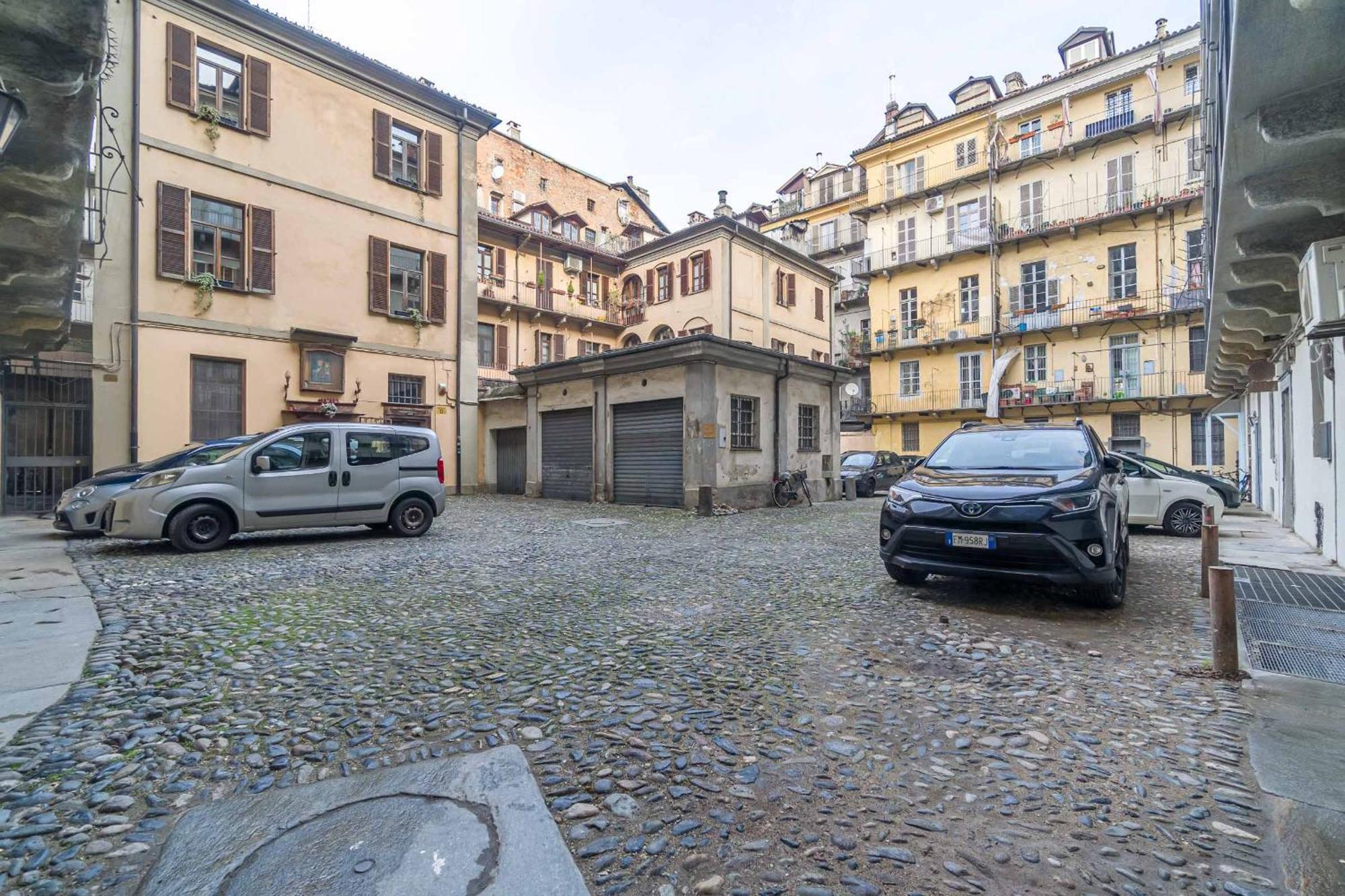 Quadrilatero Romano! Exclusive & Roomy Apartment Торино Екстериор снимка